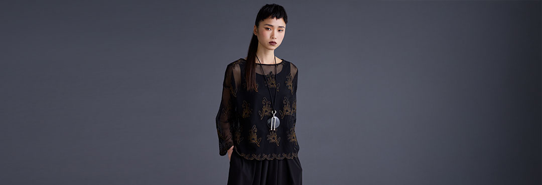 HIROKO KOSHINOレディース ホワイト葉刺繍ニットトップス サイズ