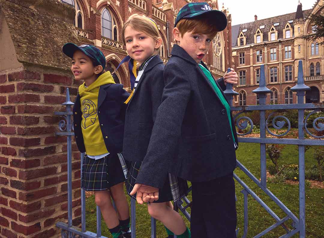 新品未使用タグ付きjacadi ジャカディミトン足つきスノースーツ