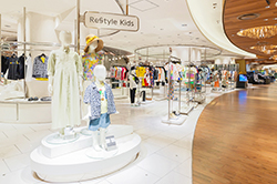 伊勢丹新宿店で見つかる、大人も憧れるファッションブランドのベビー&キッズライン